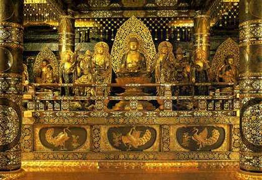 中尊寺金色堂内の仏像